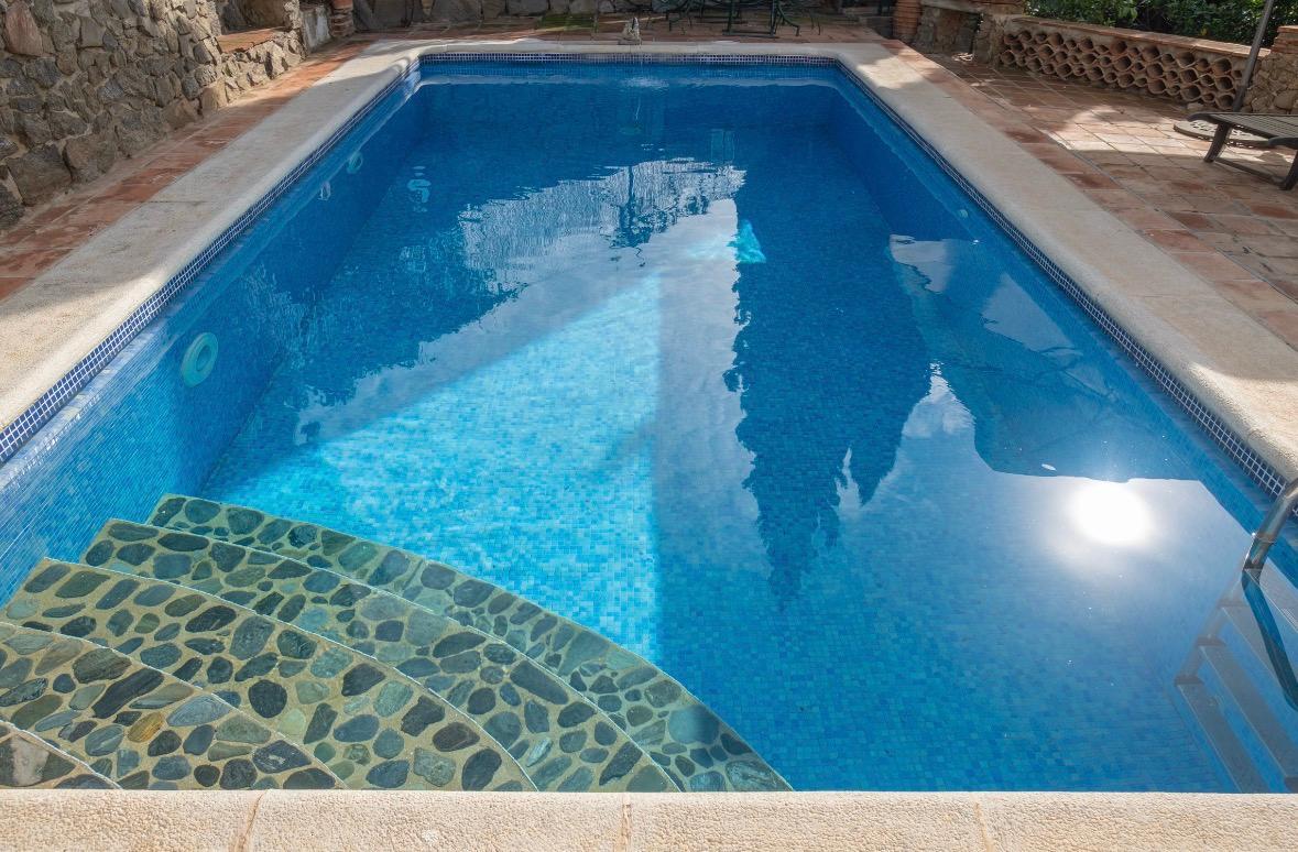 Villa en Venta en - Sayalonga - 32