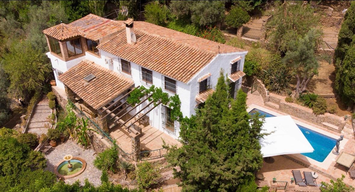 Villa en Venta en - Sayalonga - 41