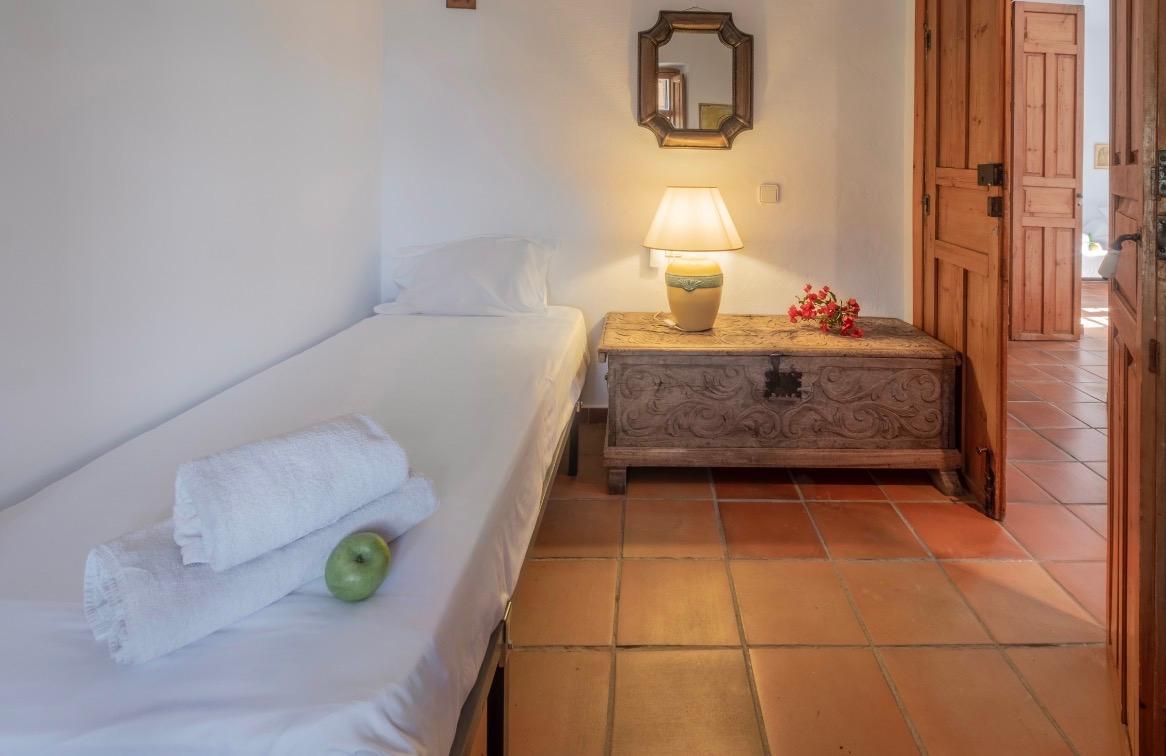 Villa en Venta en - Sayalonga - 18