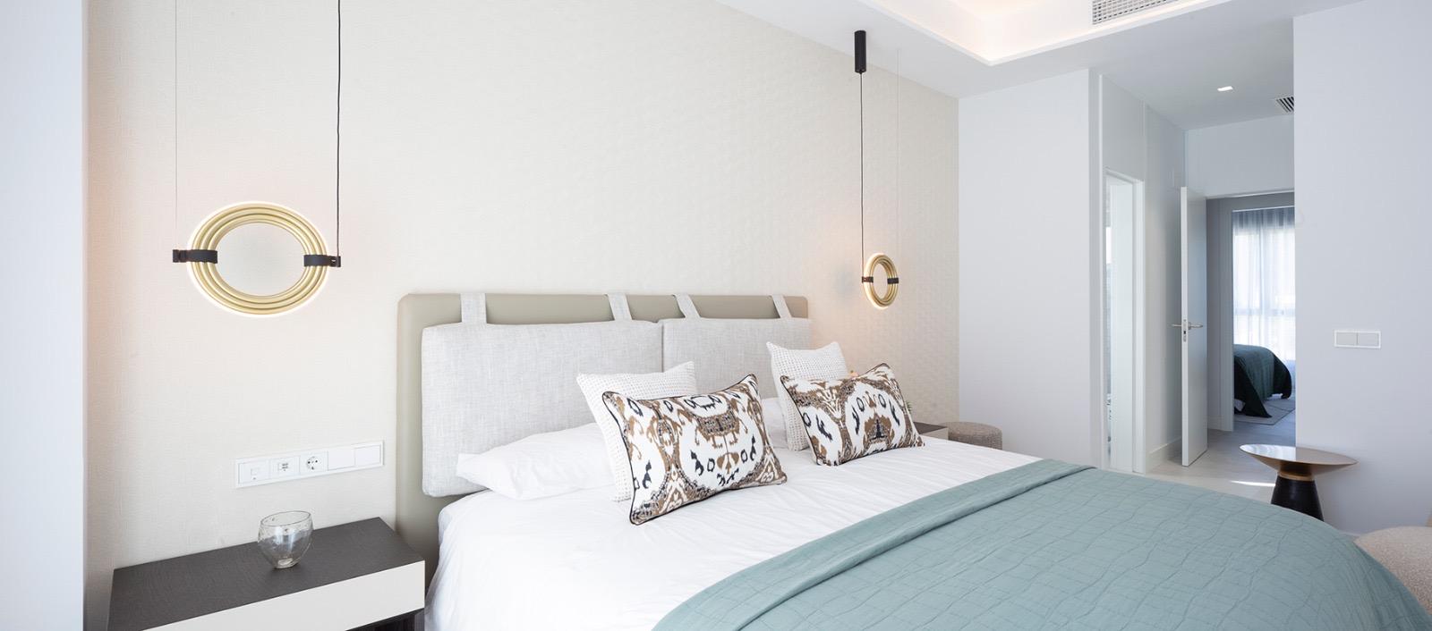 Santa Clara Homes Marbella: Luxury Coastal Living with Private Pool, Solarium & Panoramic Views - 16