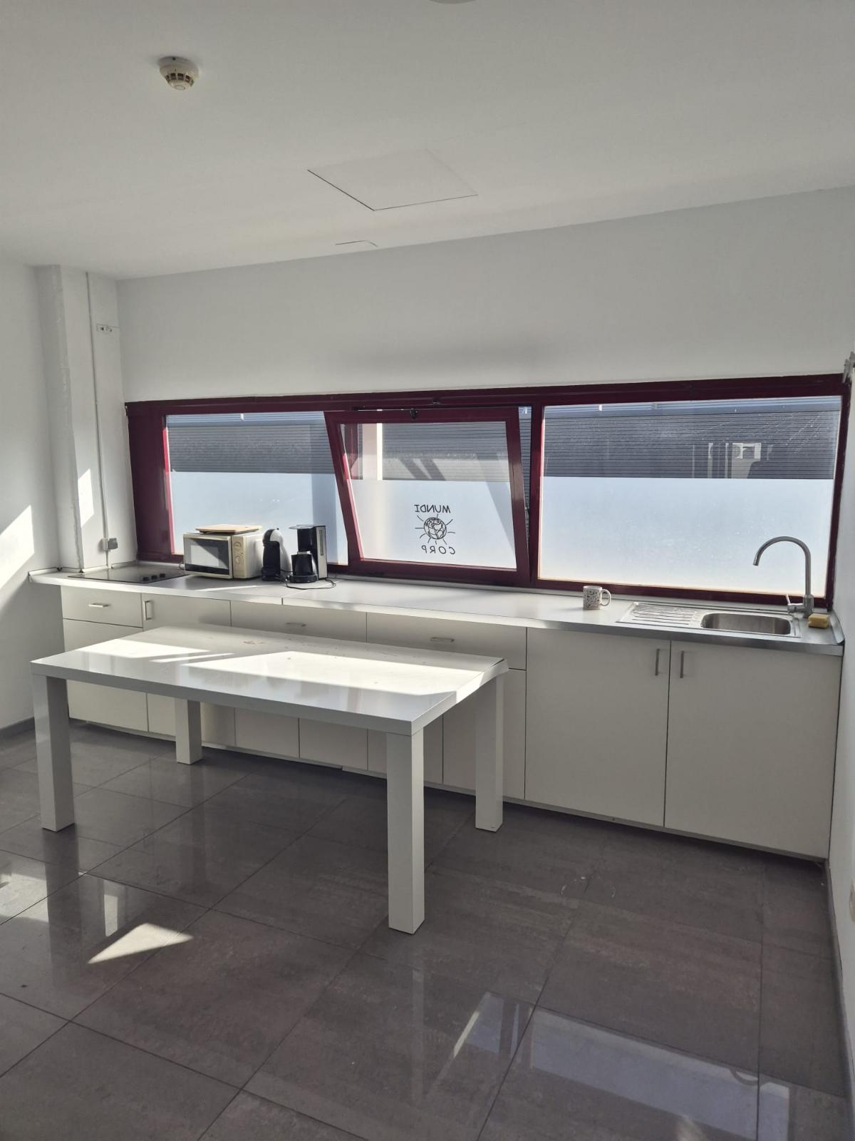 Oficina en alquiler en Las Rozas - 14