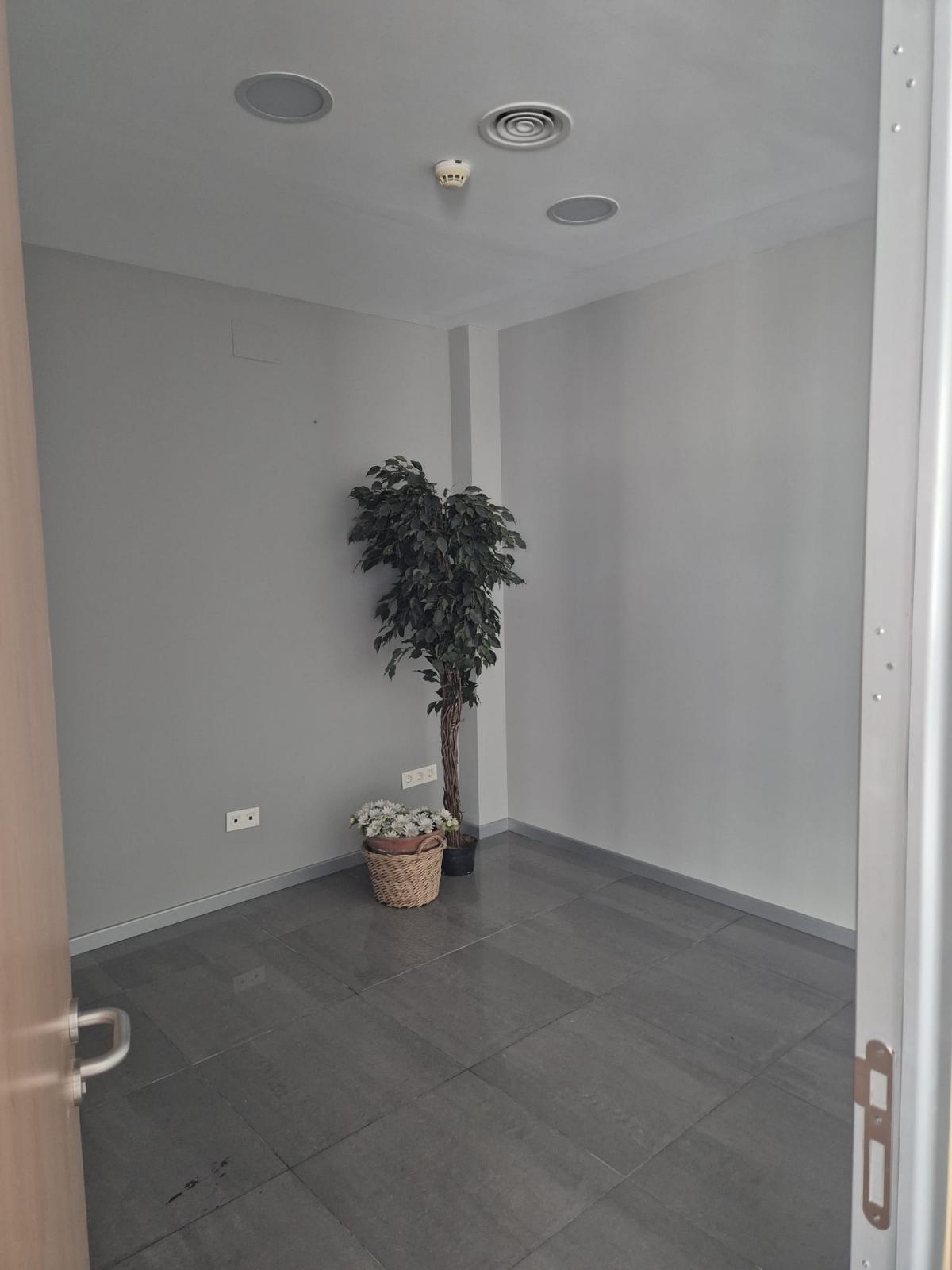 Oficina en alquiler en Las Rozas - 13