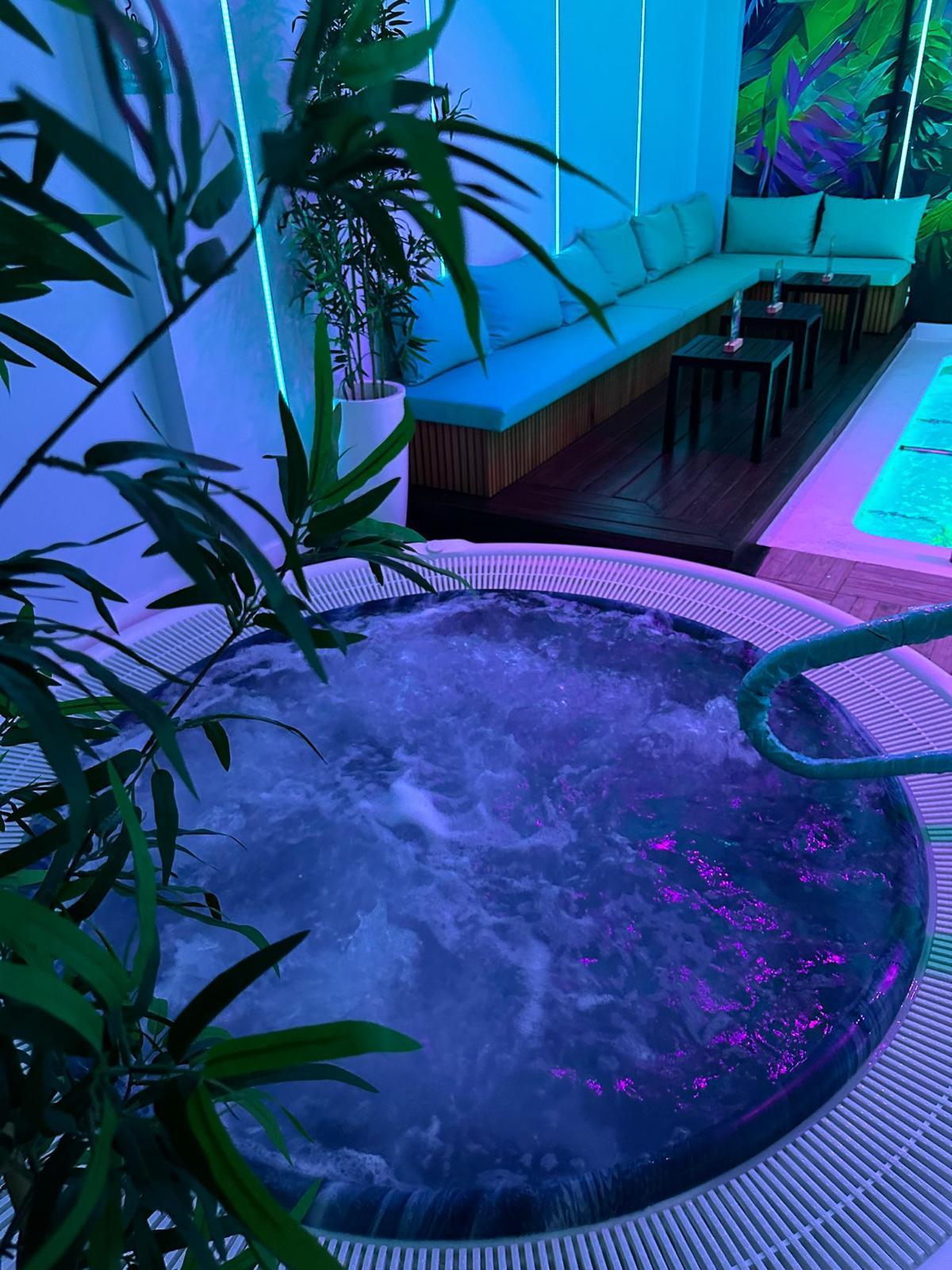 Venta o Traspaso de Spa de Lujo - Centro de Nerja - 5