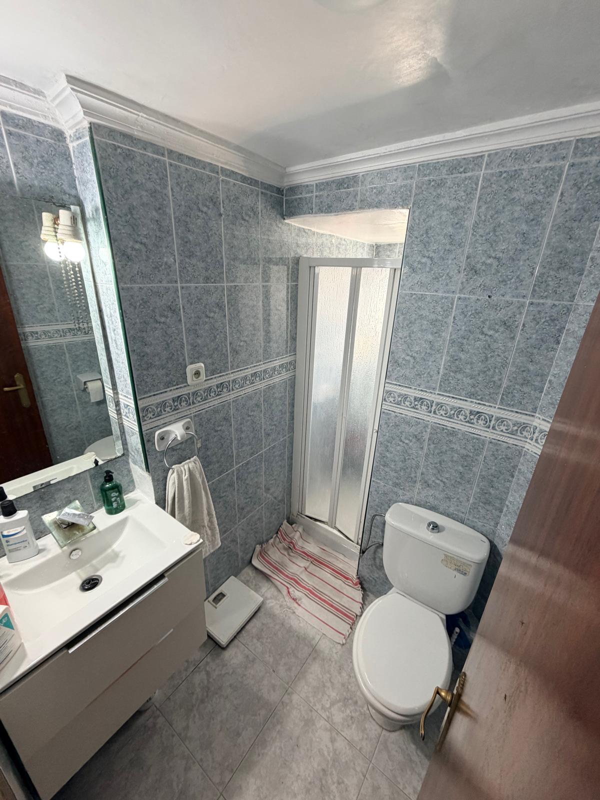 Piso en Venta en Calle Mejillón - 12