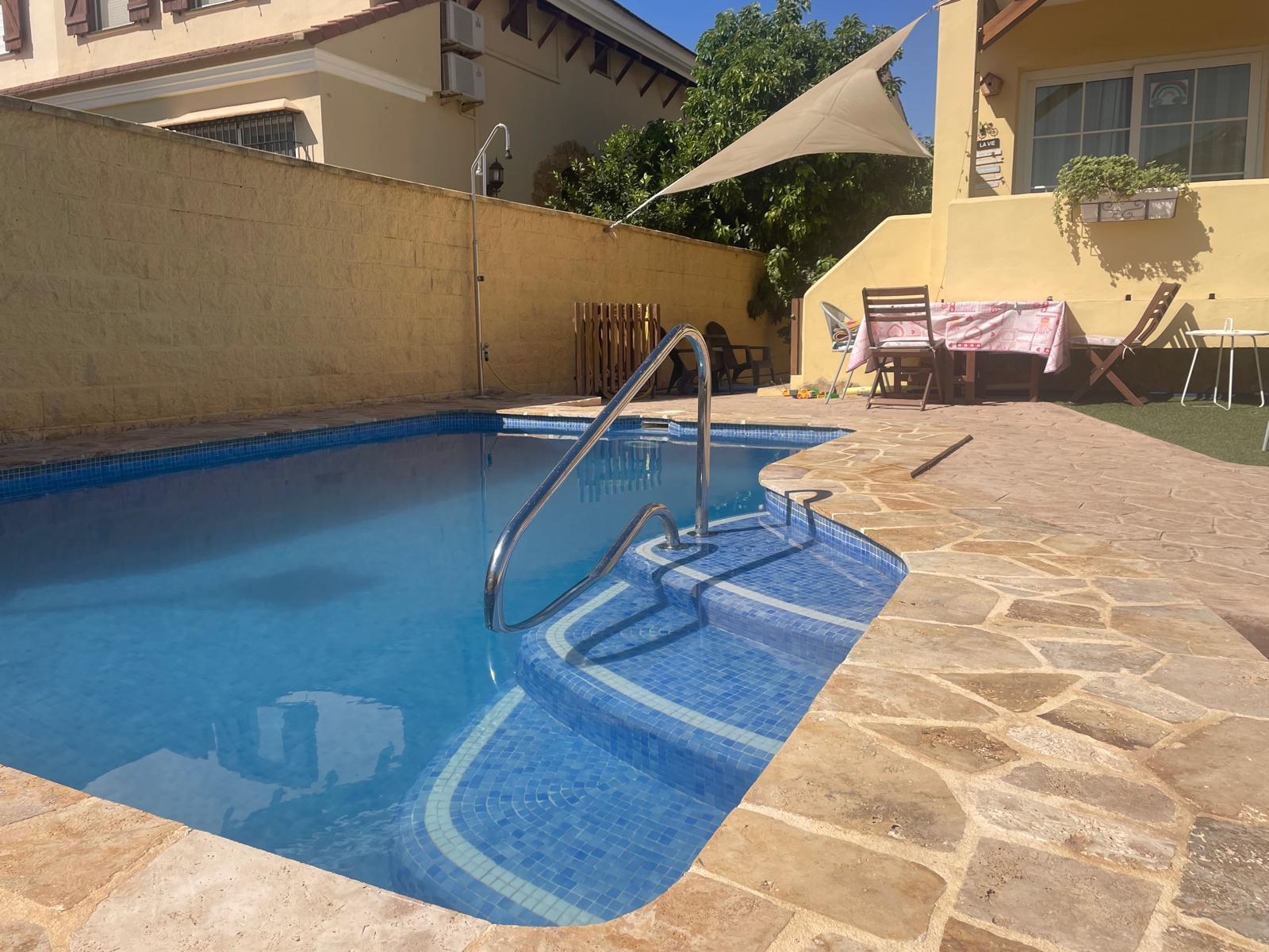 Chalet pareado en  Venta - Capellanía (Alhaurín de la Torre) - 3