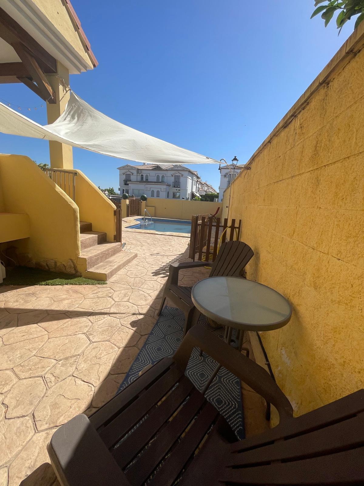 Chalet pareado en  Venta - Capellanía (Alhaurín de la Torre) - 4