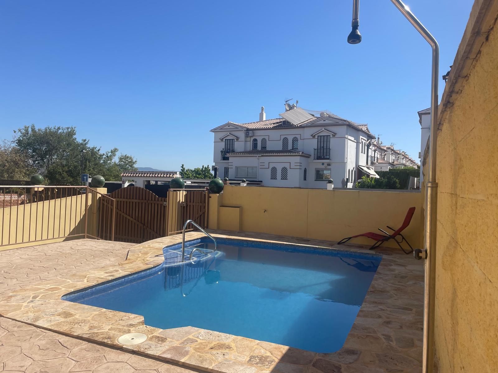 Chalet pareado en  Venta - Capellanía (Alhaurín de la Torre) - 2