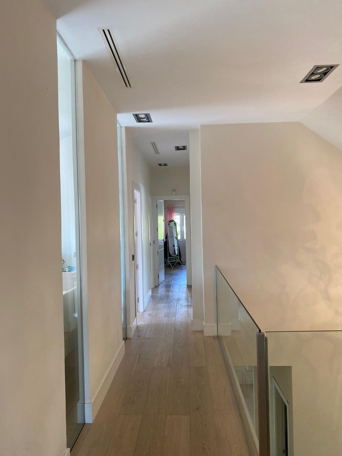 Chalet independiente con reforma en La Moraleja - 32