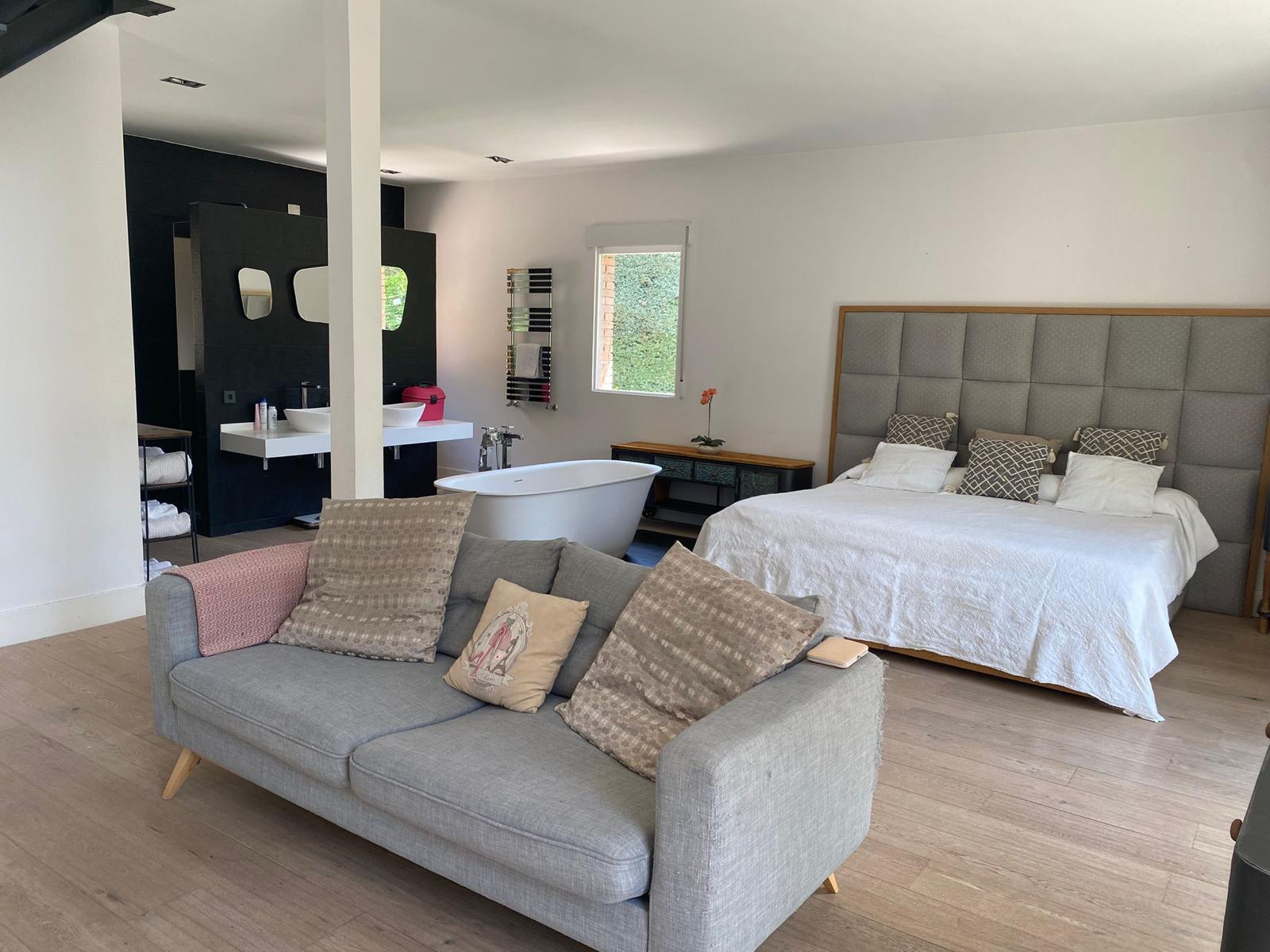 Chalet independiente con reforma en La Moraleja - 10