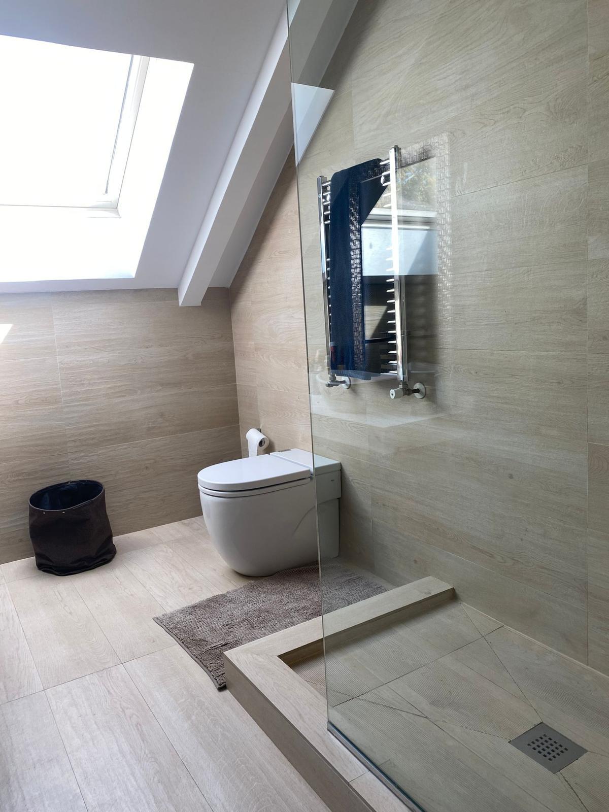 Chalet independiente con reforma en La Moraleja - 24