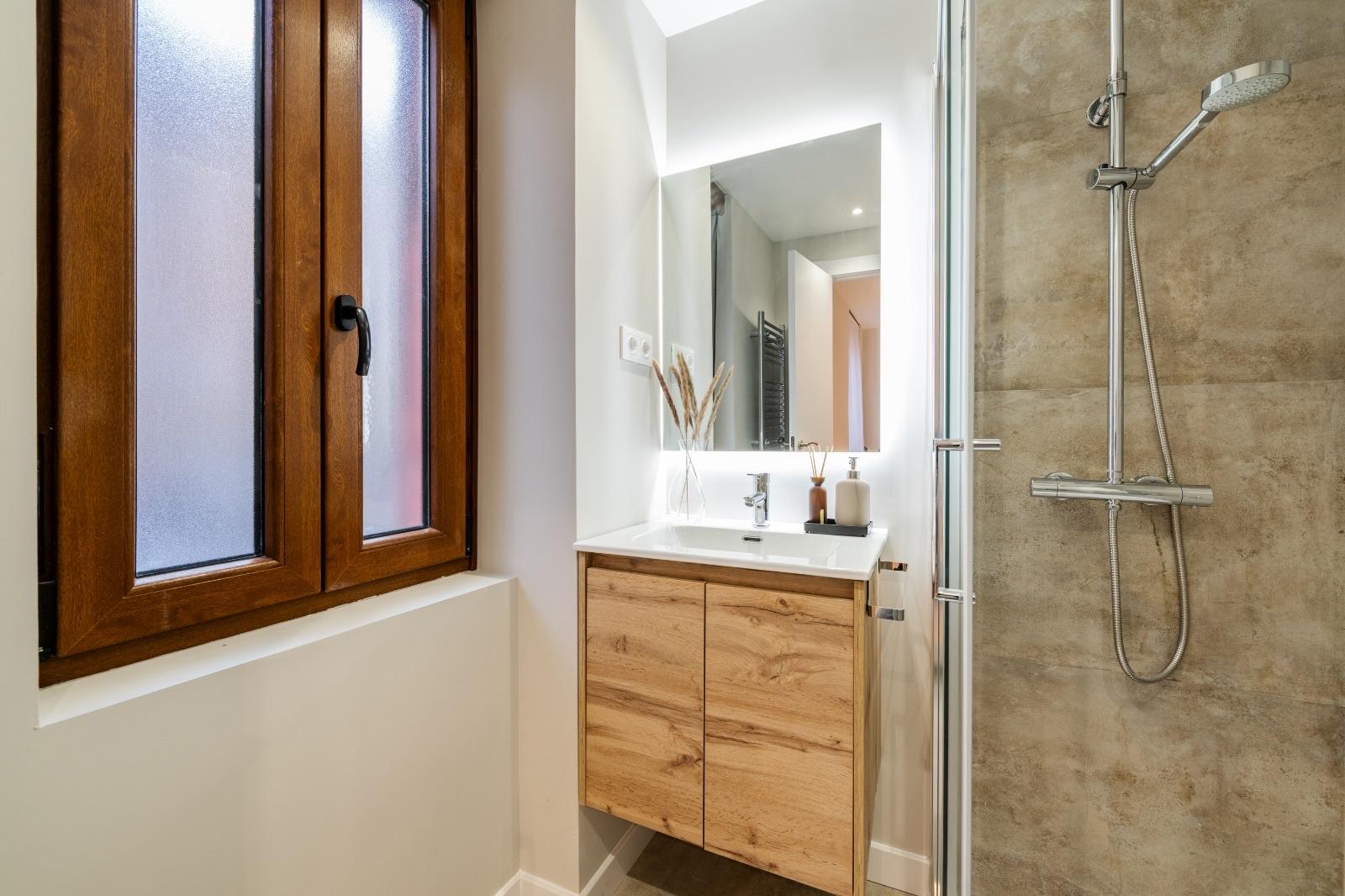 Piso en Venta en C. Alcalá - 16