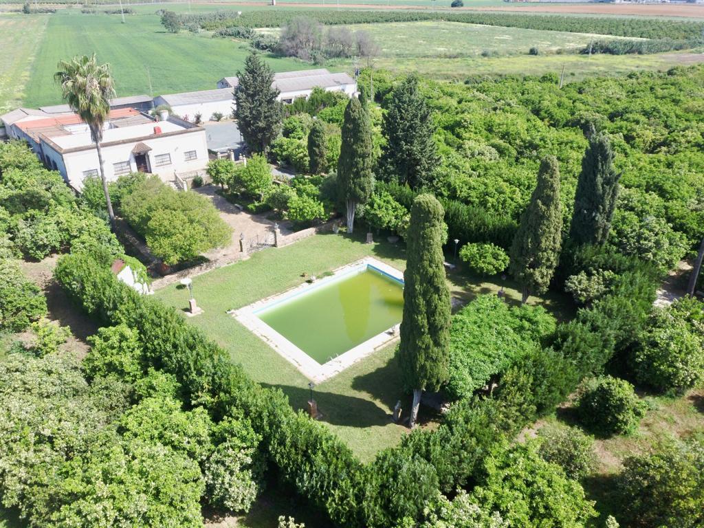 Casa Rústica en Venta en C. Pablo Picasso - 14