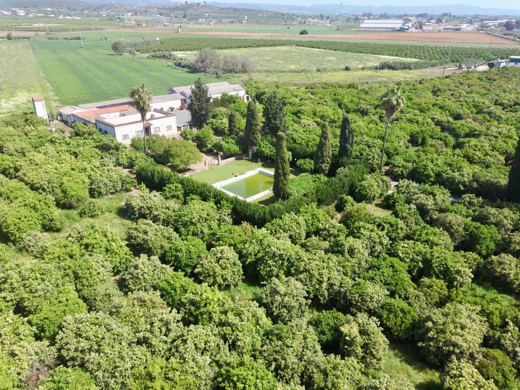 Casa Rústica en Venta en C. Pablo Picasso - 15