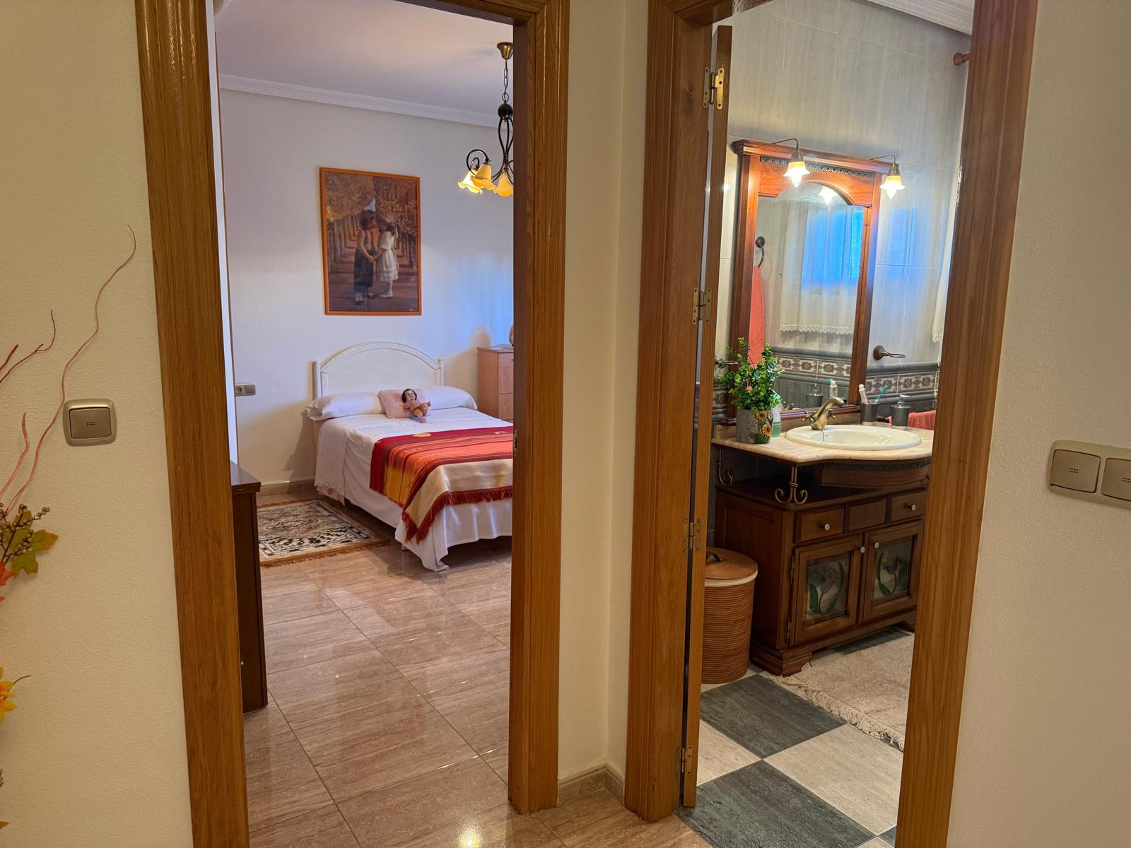 Casa en Venta en C. del Melocotón - 36