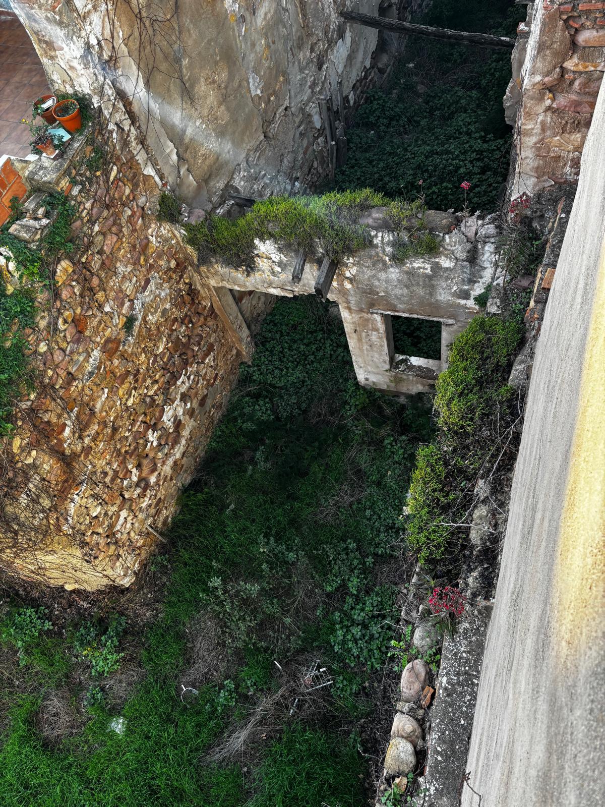 Terreno Comercial en Venta en C. Mayor - 1