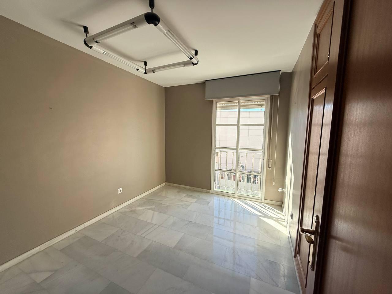 Piso en Venta en Carranque (Cruz de Humilladero) - 41