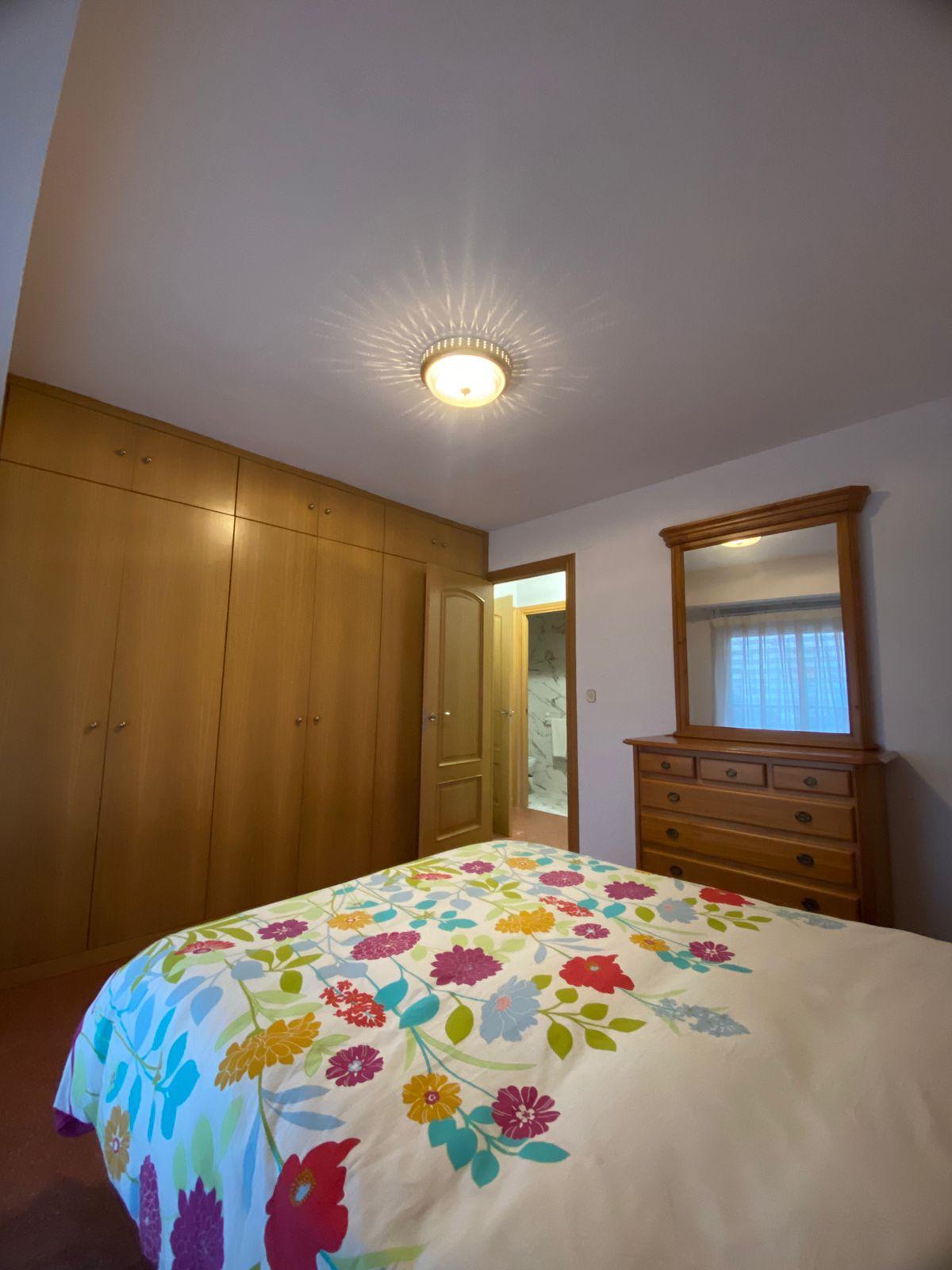 Piso en Venta en Carrer la Reina Calafia - 12