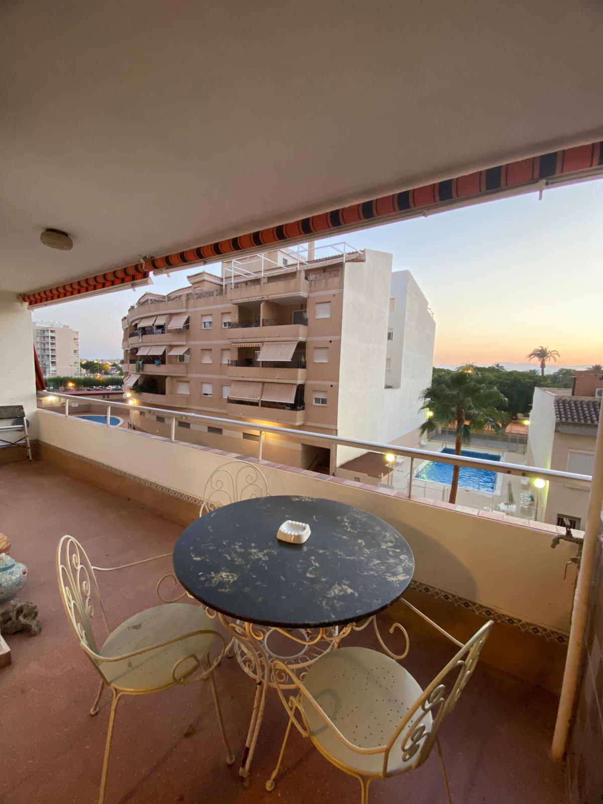 Piso en Venta en Carrer la Reina Calafia - 24