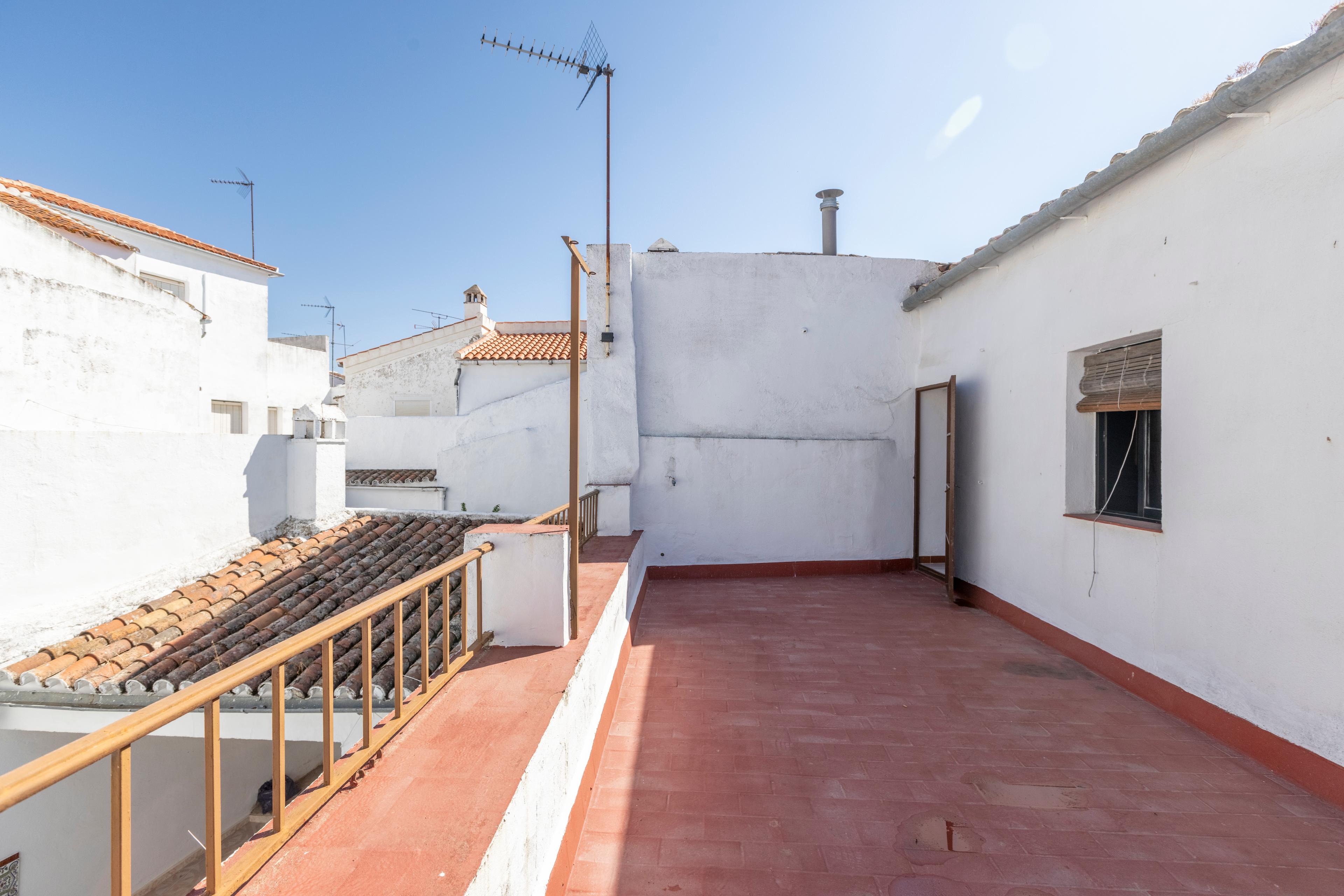 Casa Adosada en Venta en C. Parras - 38