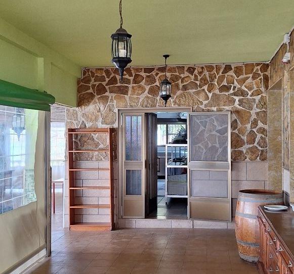 Local en Venta  - 28