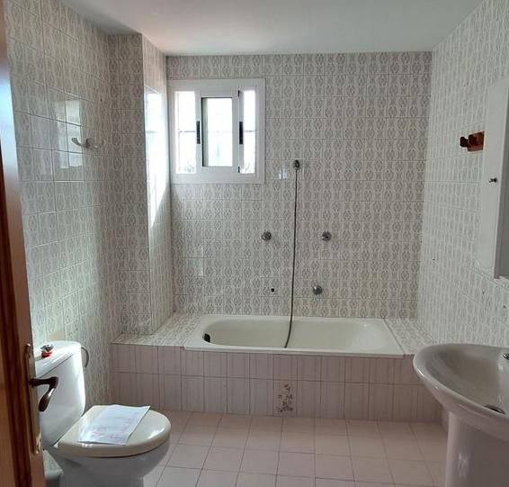 Local en Venta  - 51