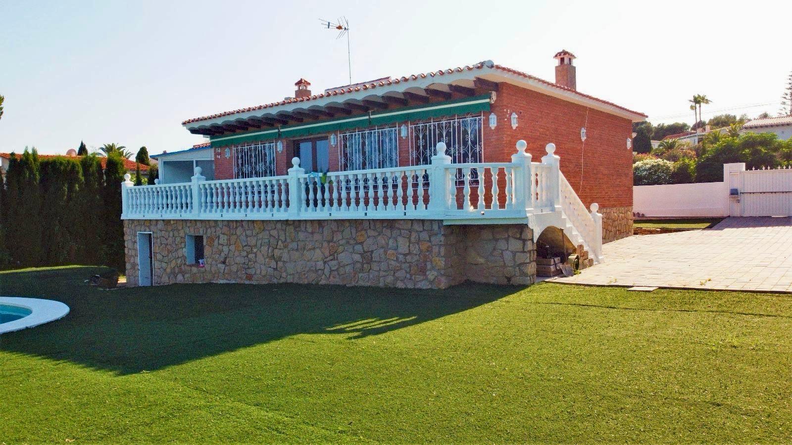 Villa en Venta en la Nucia - 11