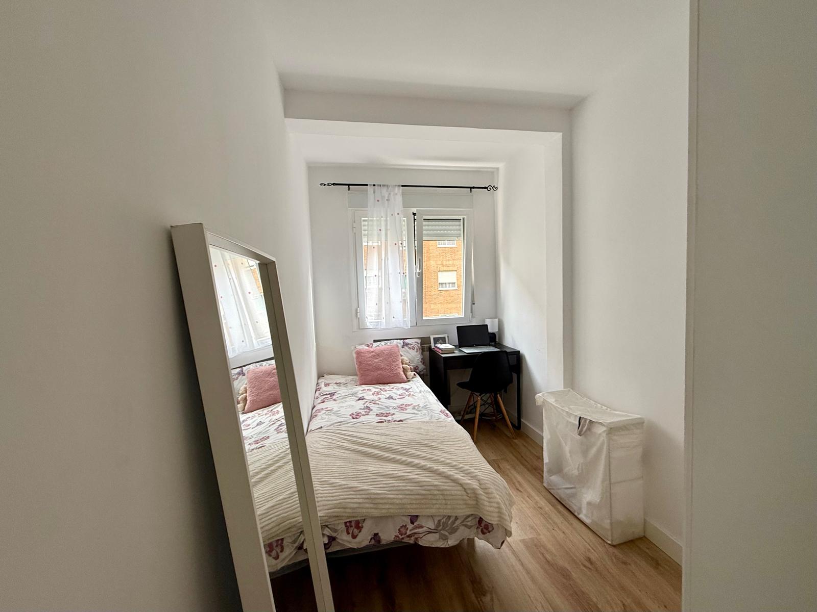 Piso en Venta en Calle de la Virgen del Espino - 11