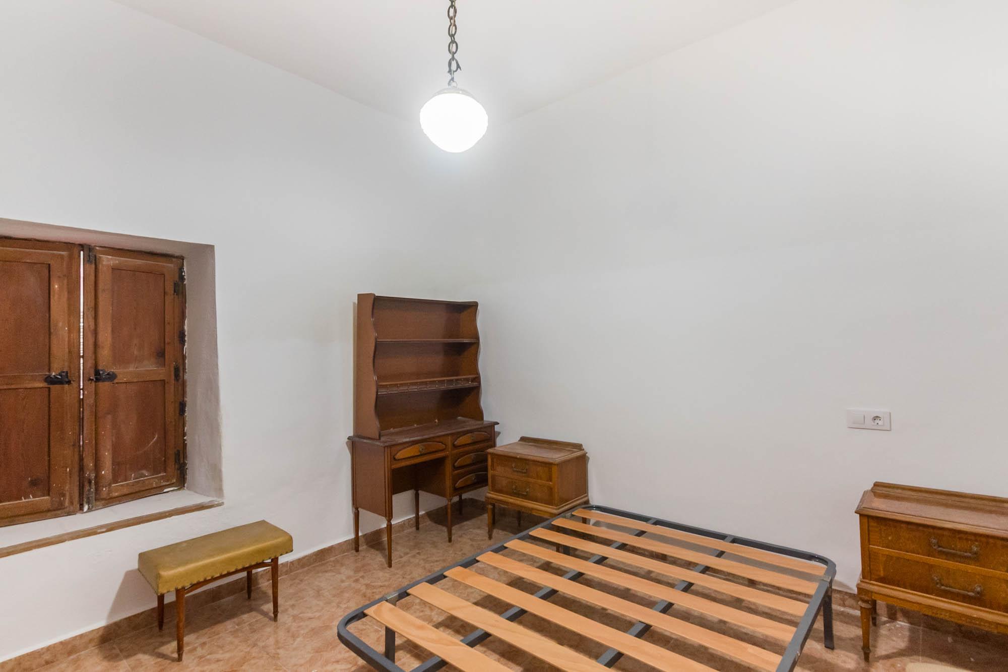 Casa Adosada en Venta en C. Mayor - 18