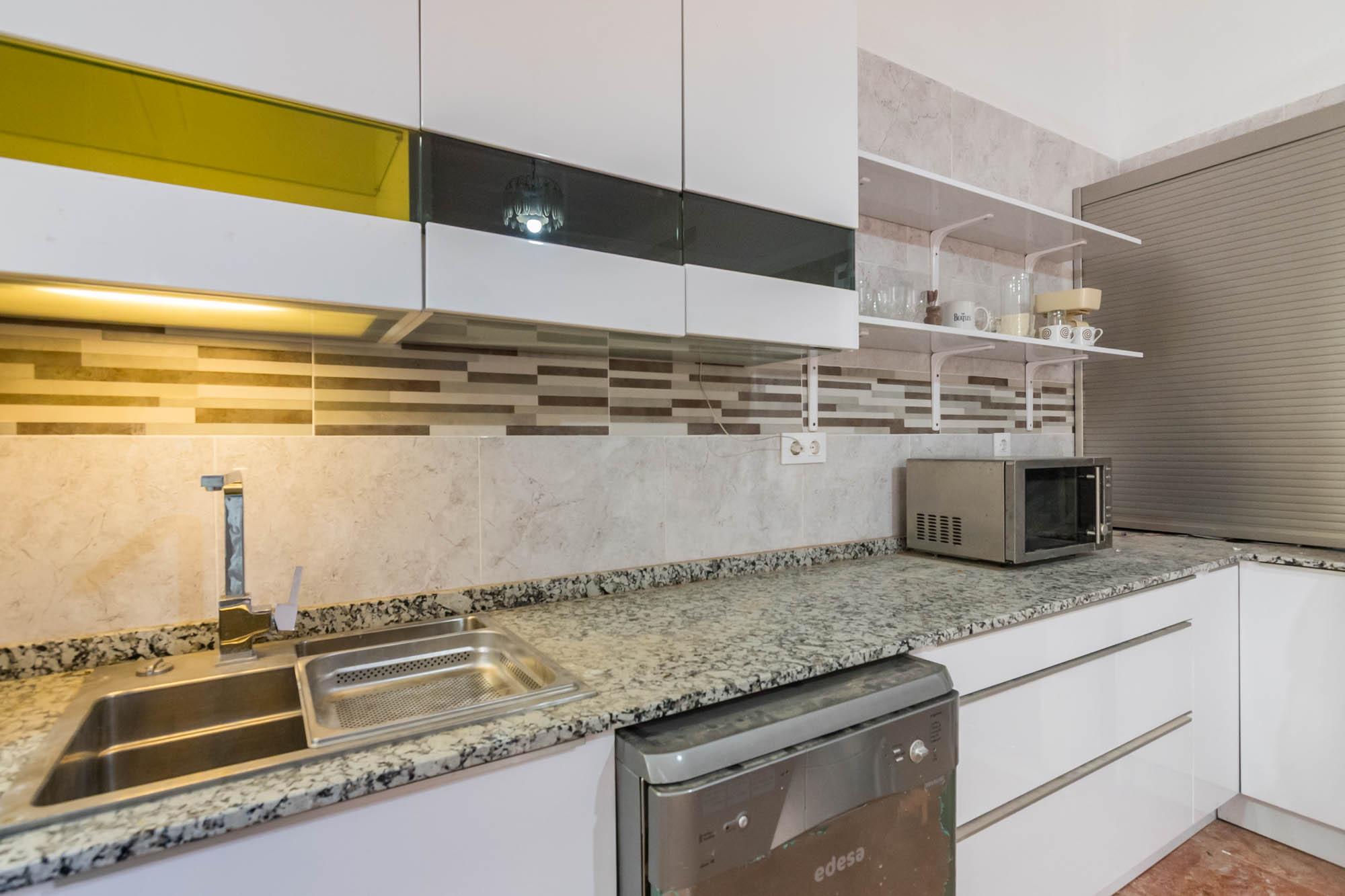 Casa Adosada en Venta en C. Mayor - 11