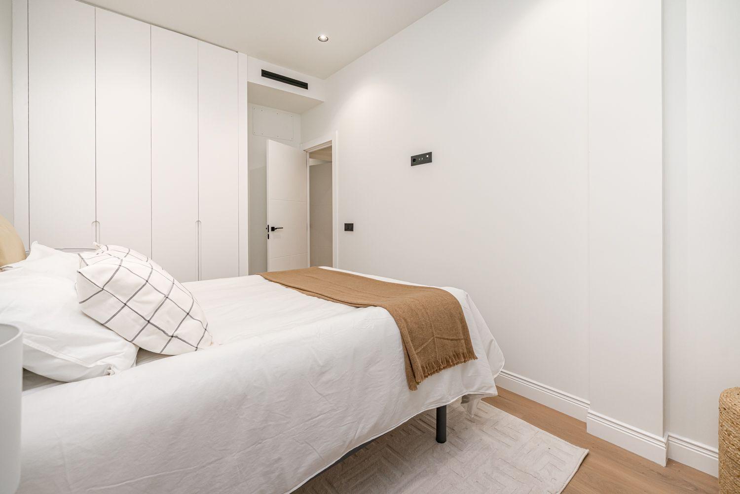 Elegante Y Moderna Propiedad Junto al Retiro  - 25