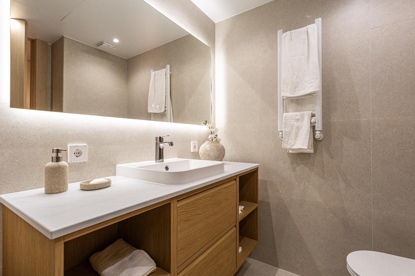 Piso en Venta en C. de Emilio Vargas - 17