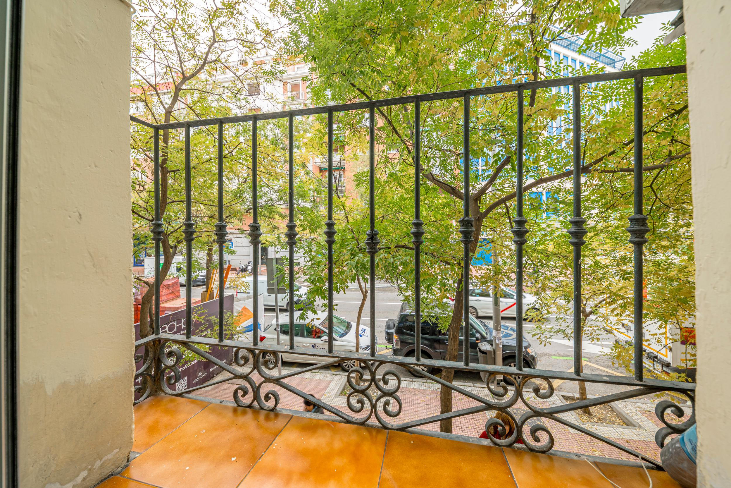 Piso en Alquiler en Calle de Sta Engracia - 16