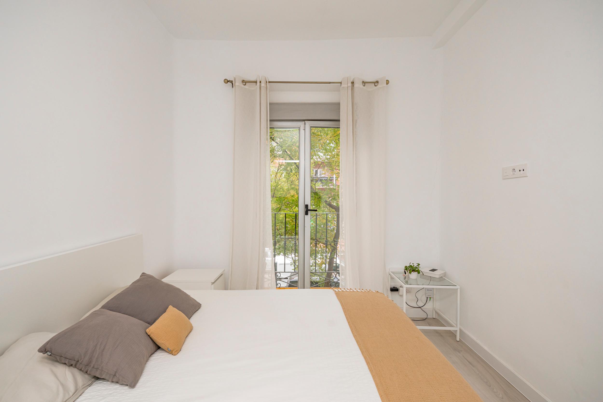 Piso en Alquiler en Calle de Sta Engracia - 14