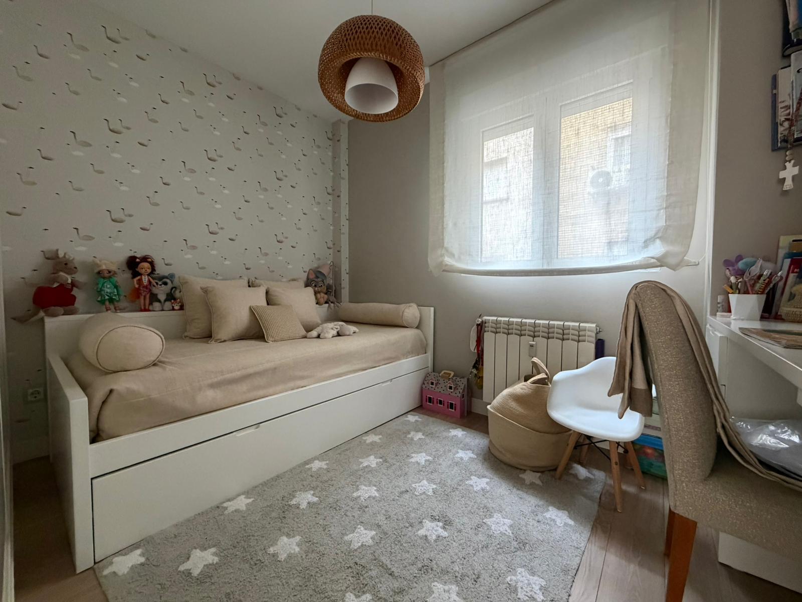 Piso en Venta en C. de Clara del Rey - 6