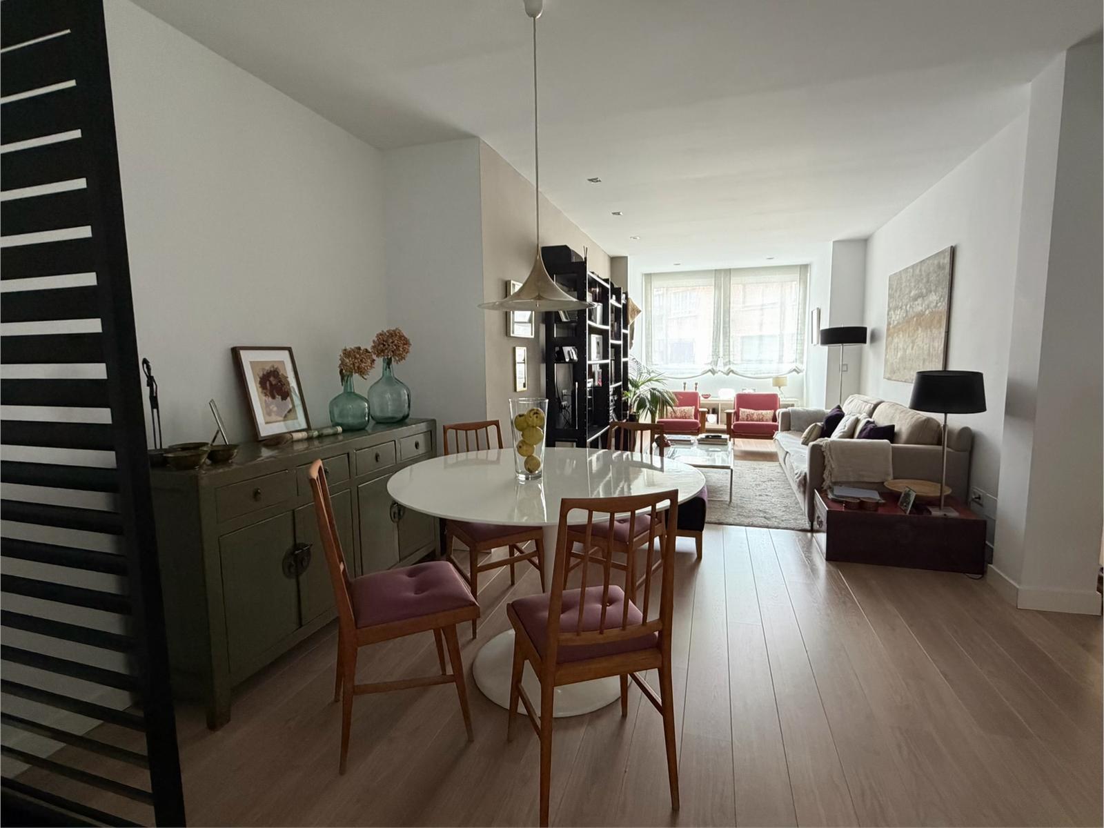 Piso en Venta en C. de Clara del Rey - 2