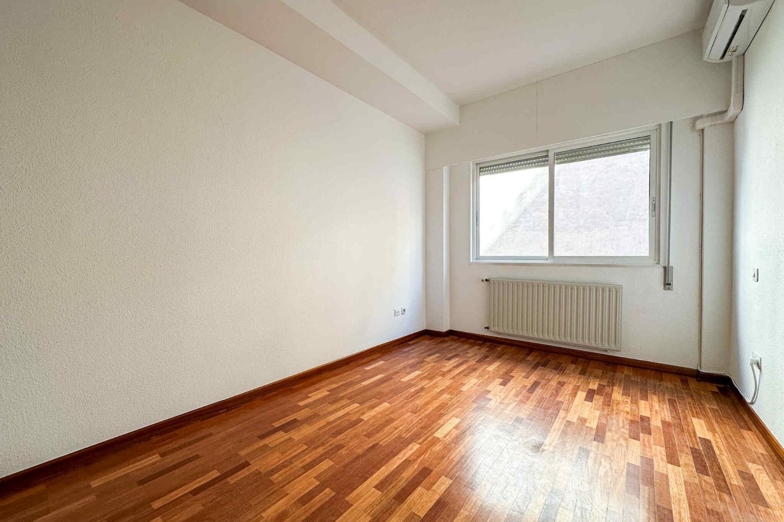 Piso en Alquiler en C. Naciones - 16