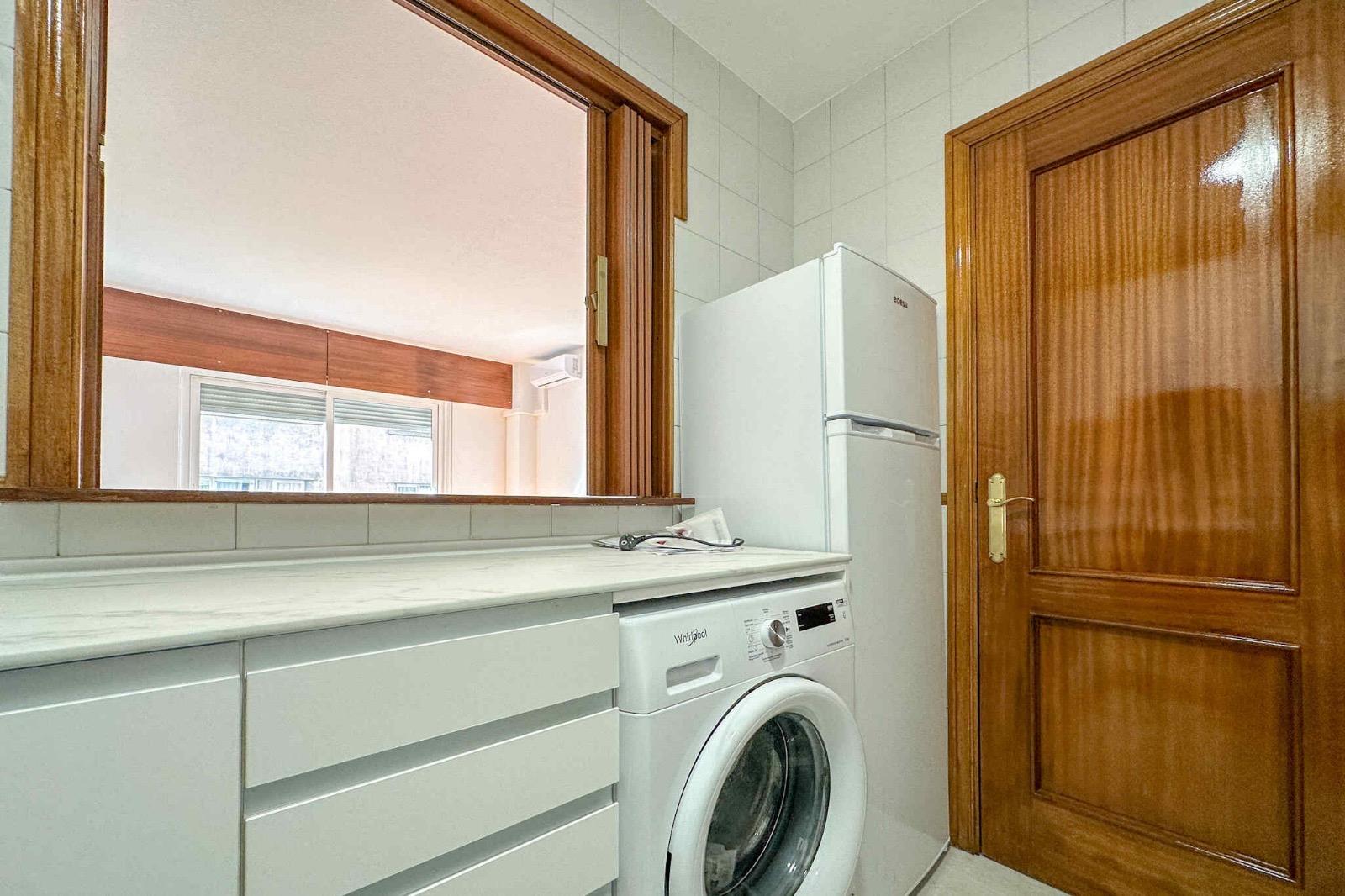 Piso en Alquiler en C. Naciones - 9