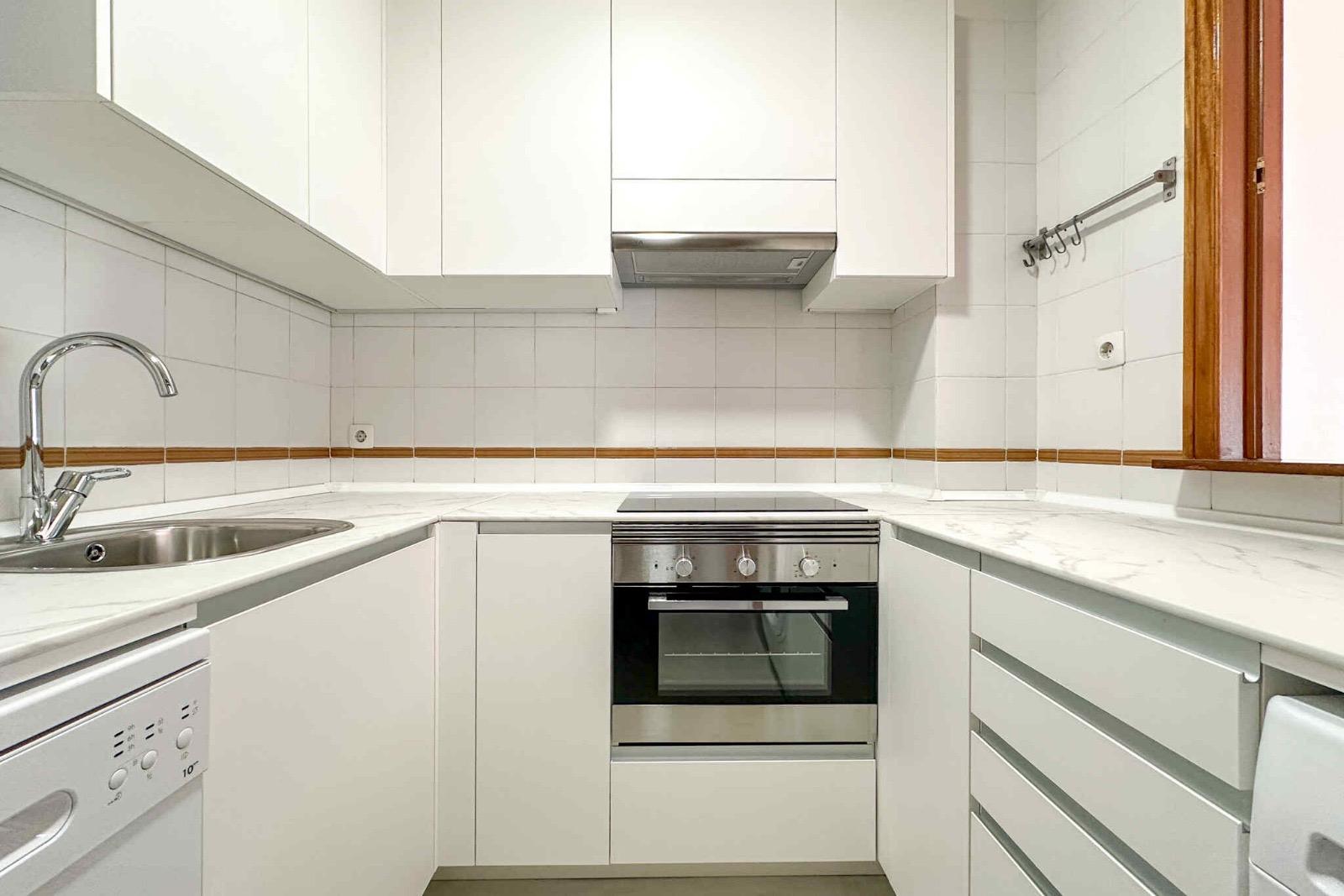 Piso en Alquiler en C. Naciones - 7