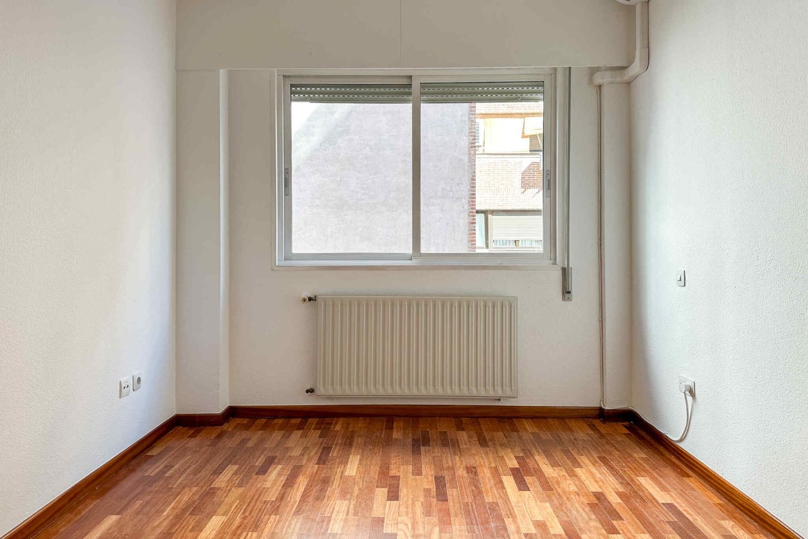 Piso en Alquiler en C. Naciones - 19