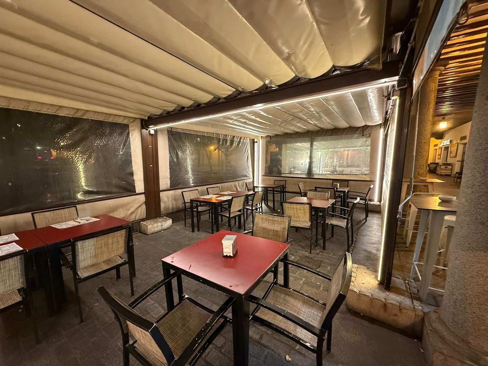   Hostal & Restaurante en venta - Pl. Mayor de Barajas - 2