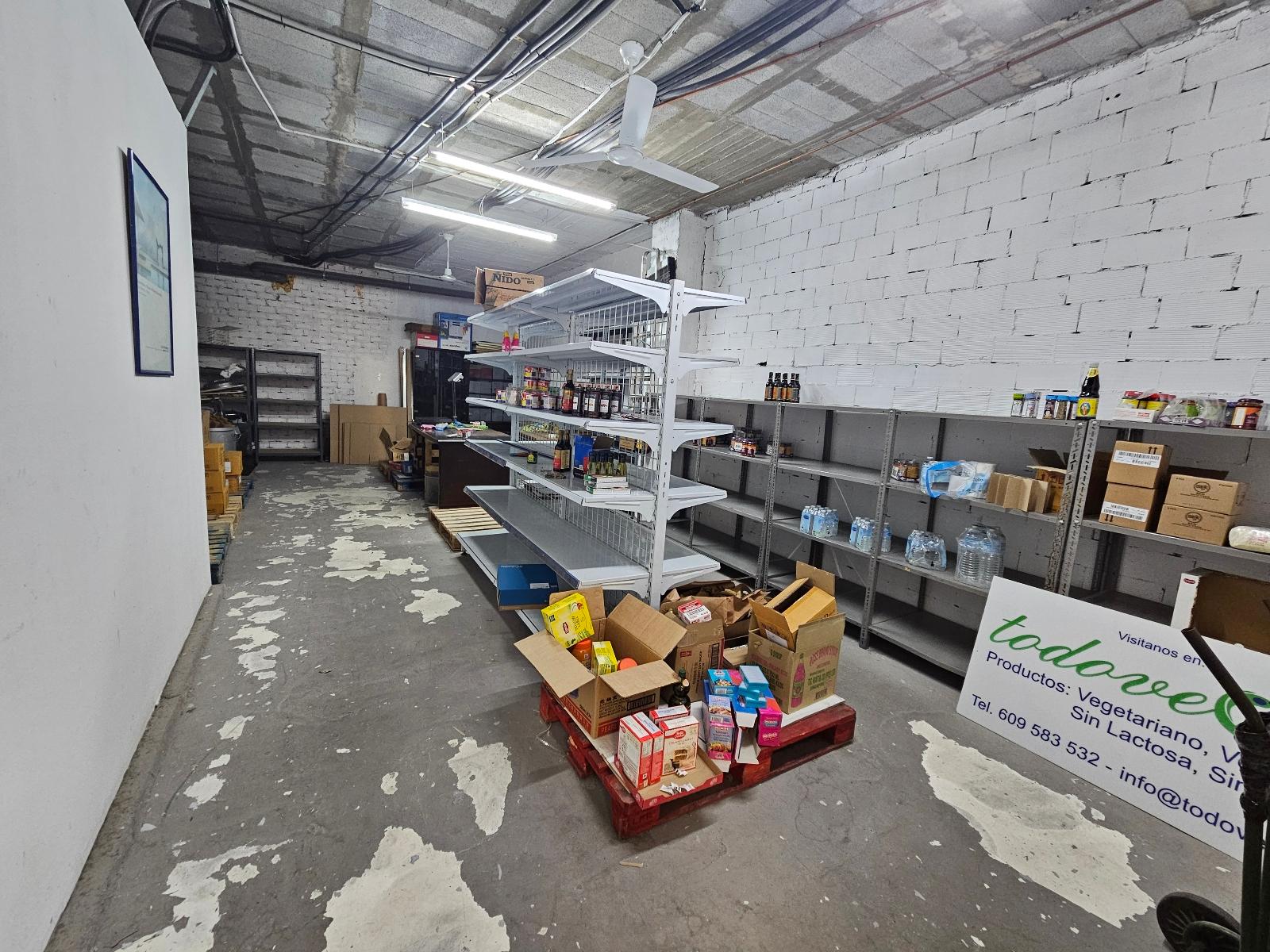 Amplio Local en Alquiler - El Bajondillo, Torremolinos - 22