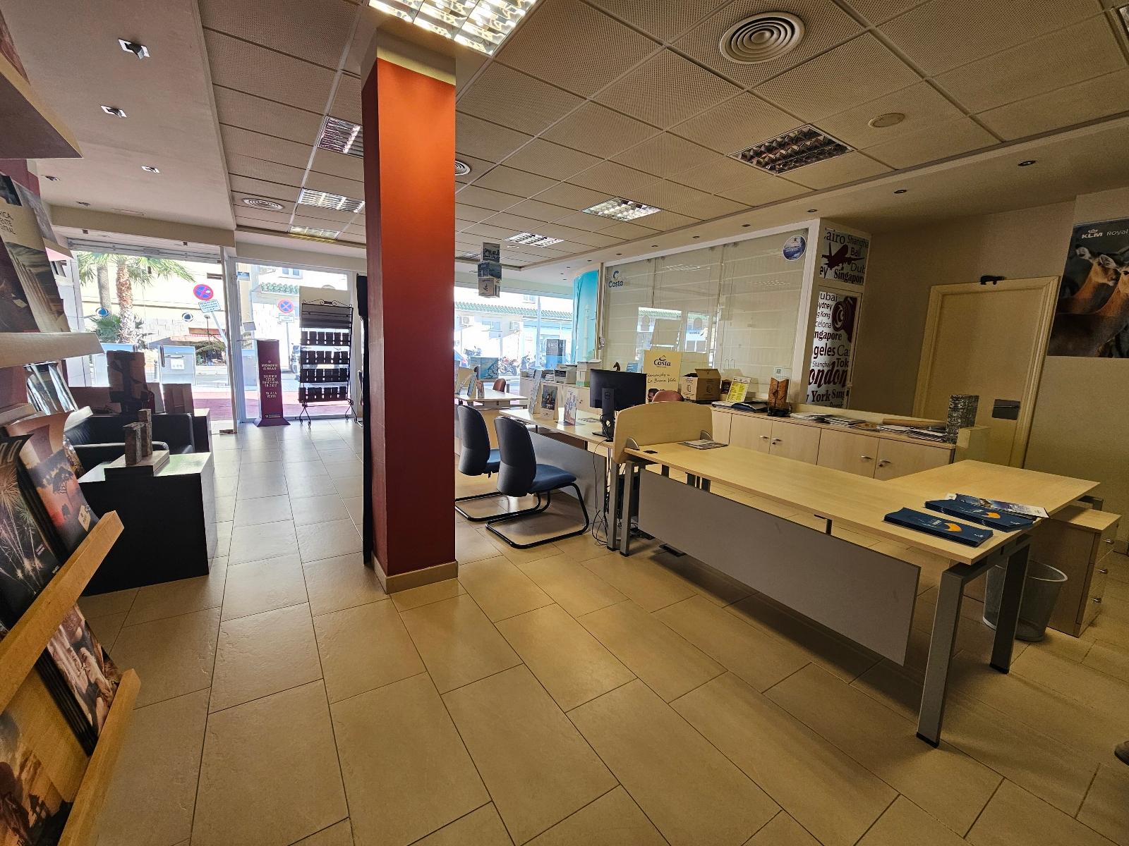 Amplio Local en Alquiler - El Bajondillo, Torremolinos - 7