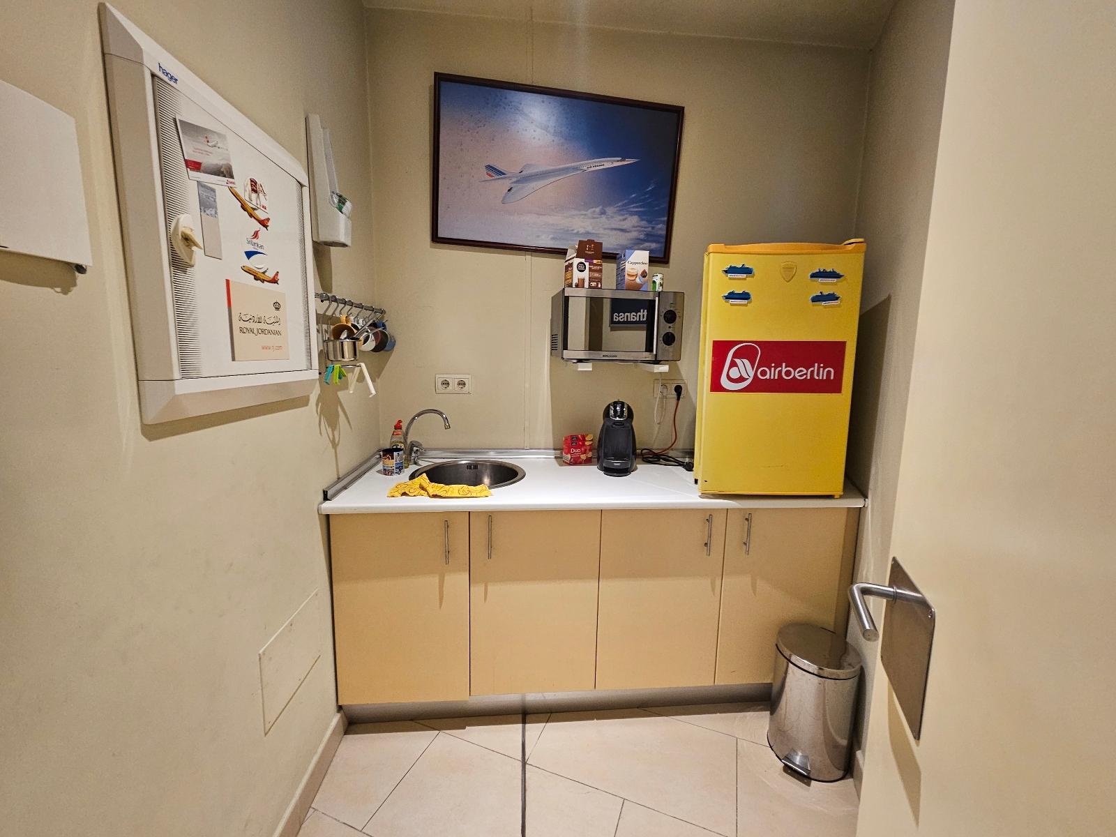 Amplio Local en Alquiler - El Bajondillo, Torremolinos - 20