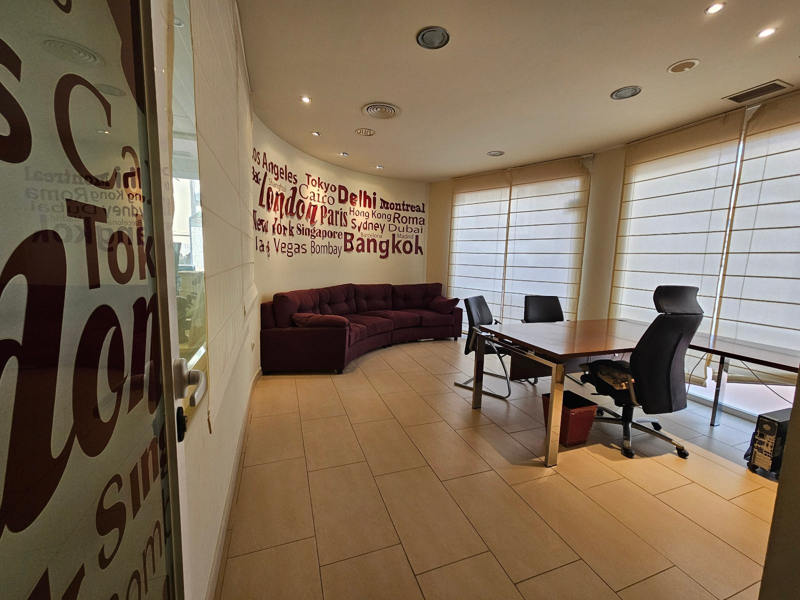 Amplio Local en Alquiler - El Bajondillo, Torremolinos - 13