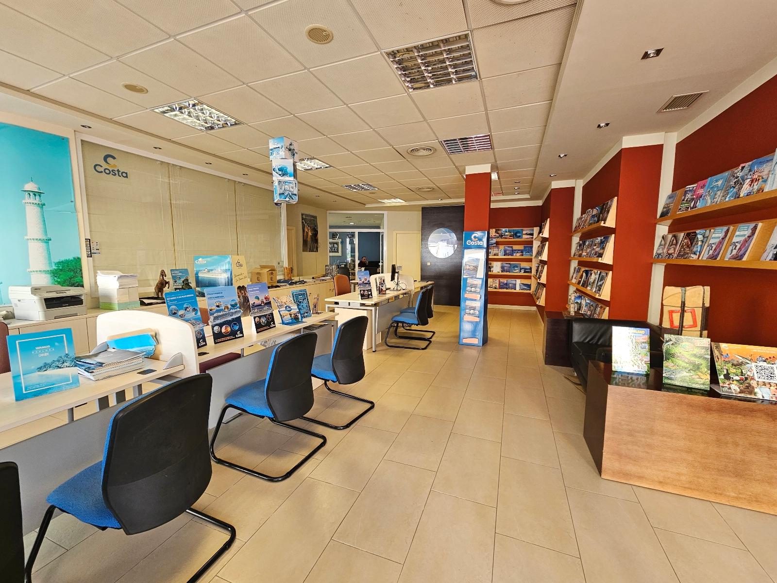 Amplio Local en Alquiler - El Bajondillo, Torremolinos - 3