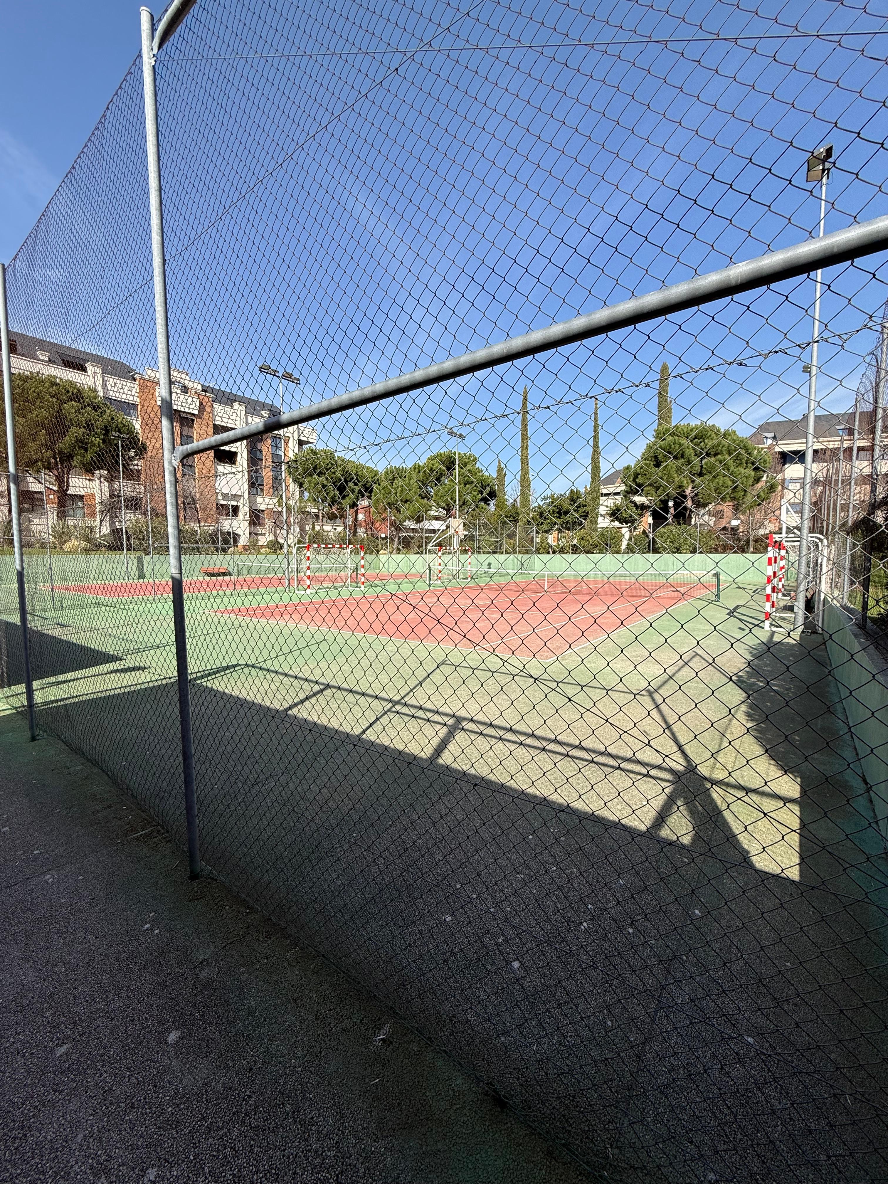 Piso en Alquiler en C. Cerro del Espino - 2