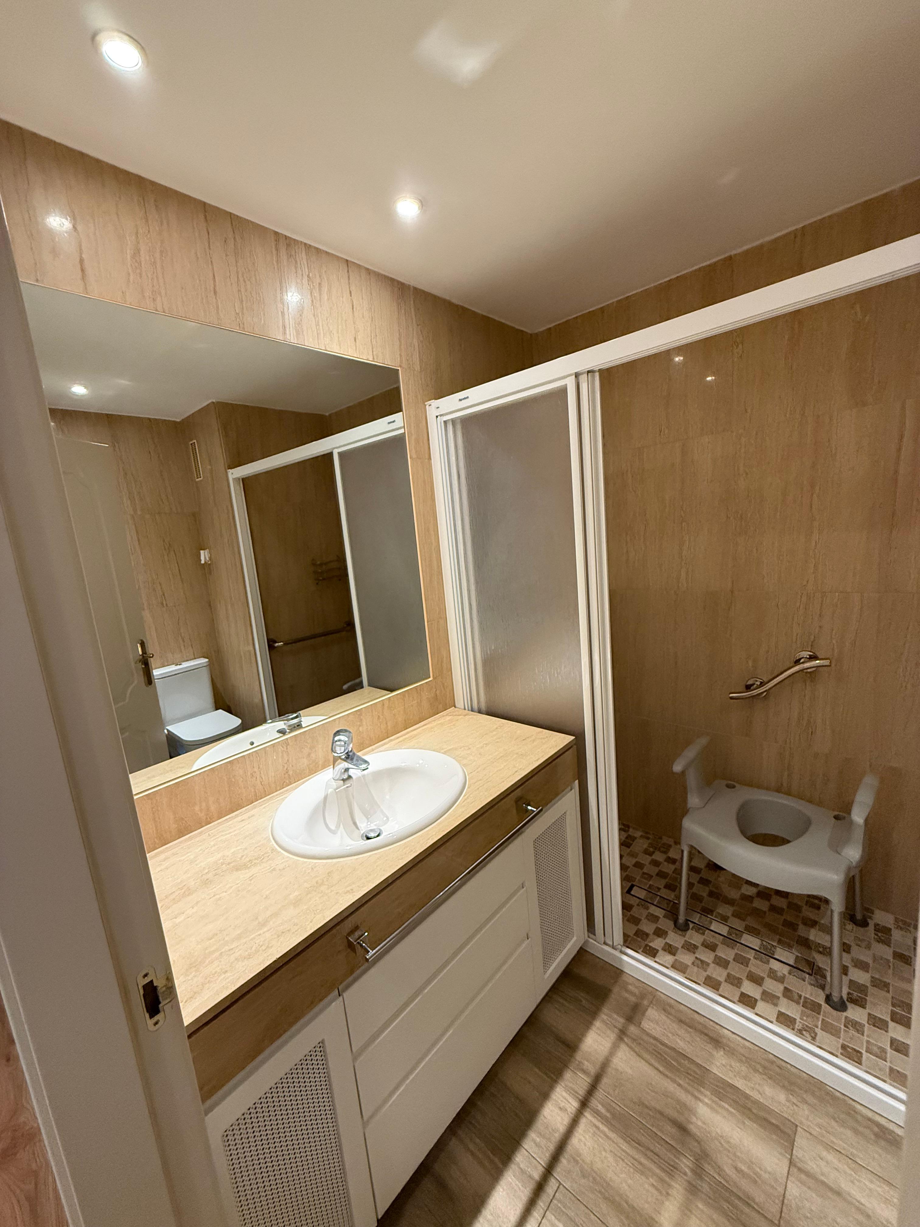 Piso en Alquiler en C. Cerro del Espino - 15