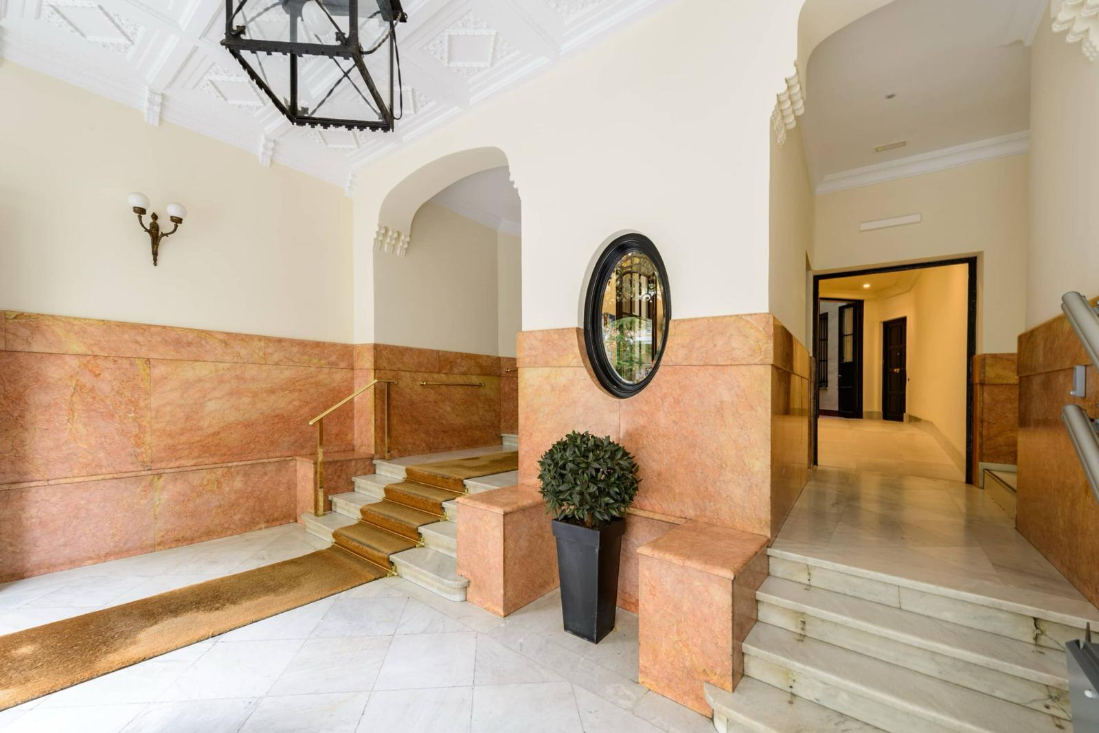 Espectacular ático en calle Almagro - 7