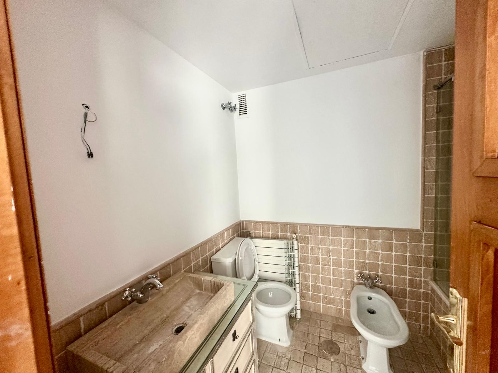 Piso en Venta en Av. de la Buhaira - 11