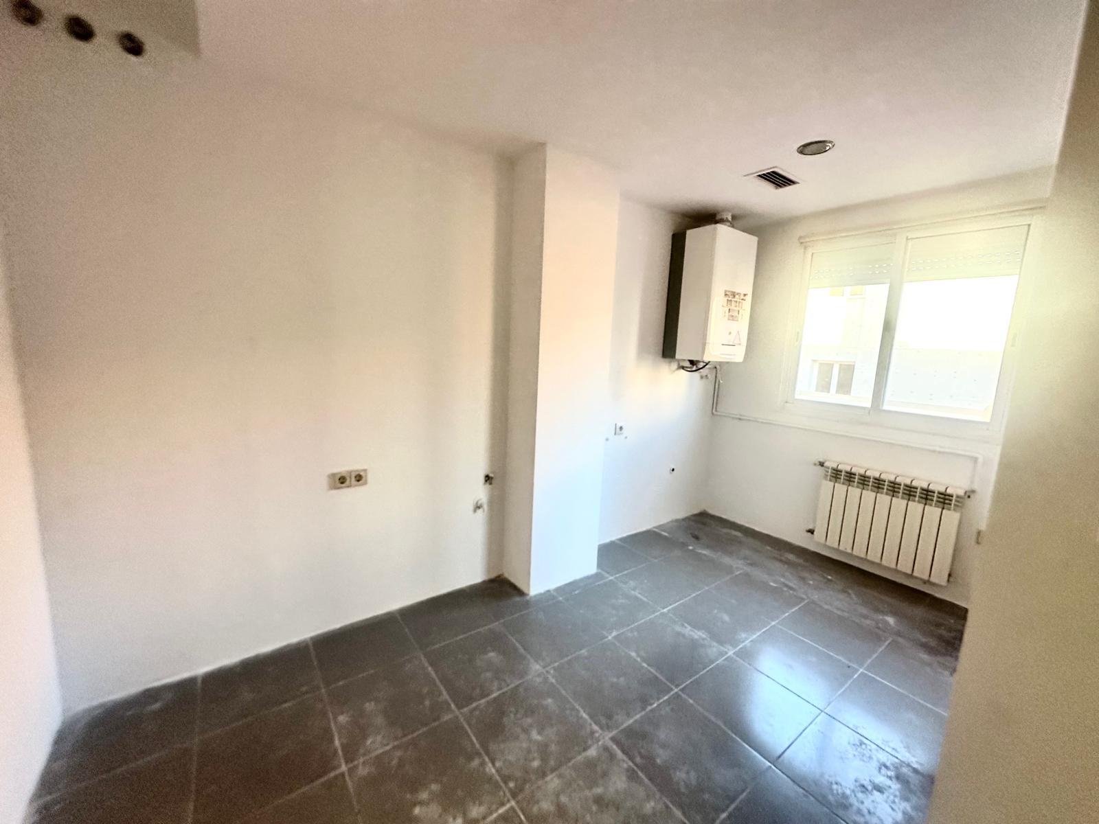 Piso en Venta en Av. de la Buhaira - 18